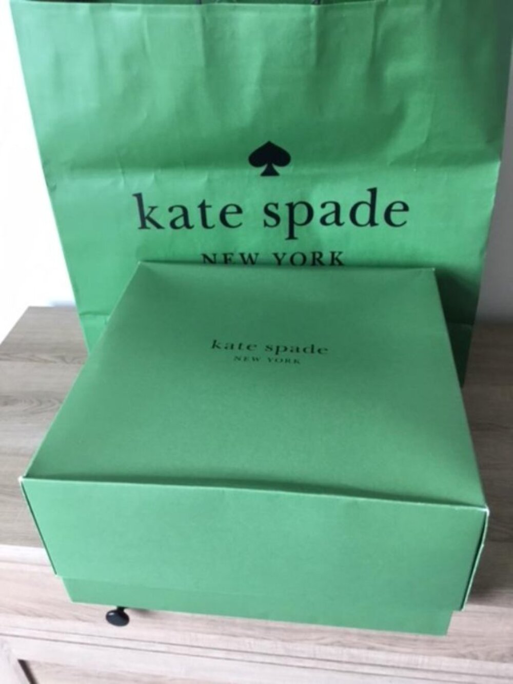 Kate Spade Juliette Pebbled Leather Mini Crossbody Citrus Gala KP075 NWT in Box - Picture 9 of 10